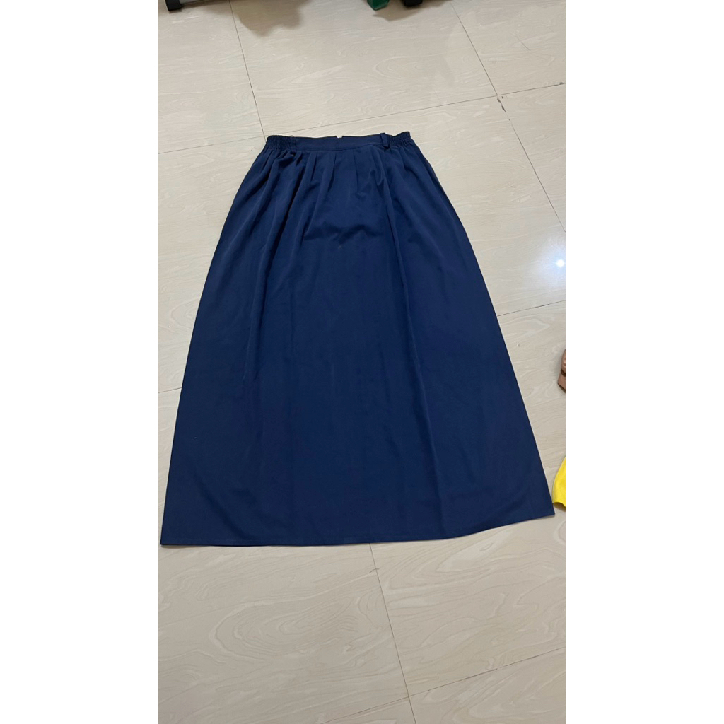Rok Seragam (bekas) preloved SMP Biru dongker bidong navy