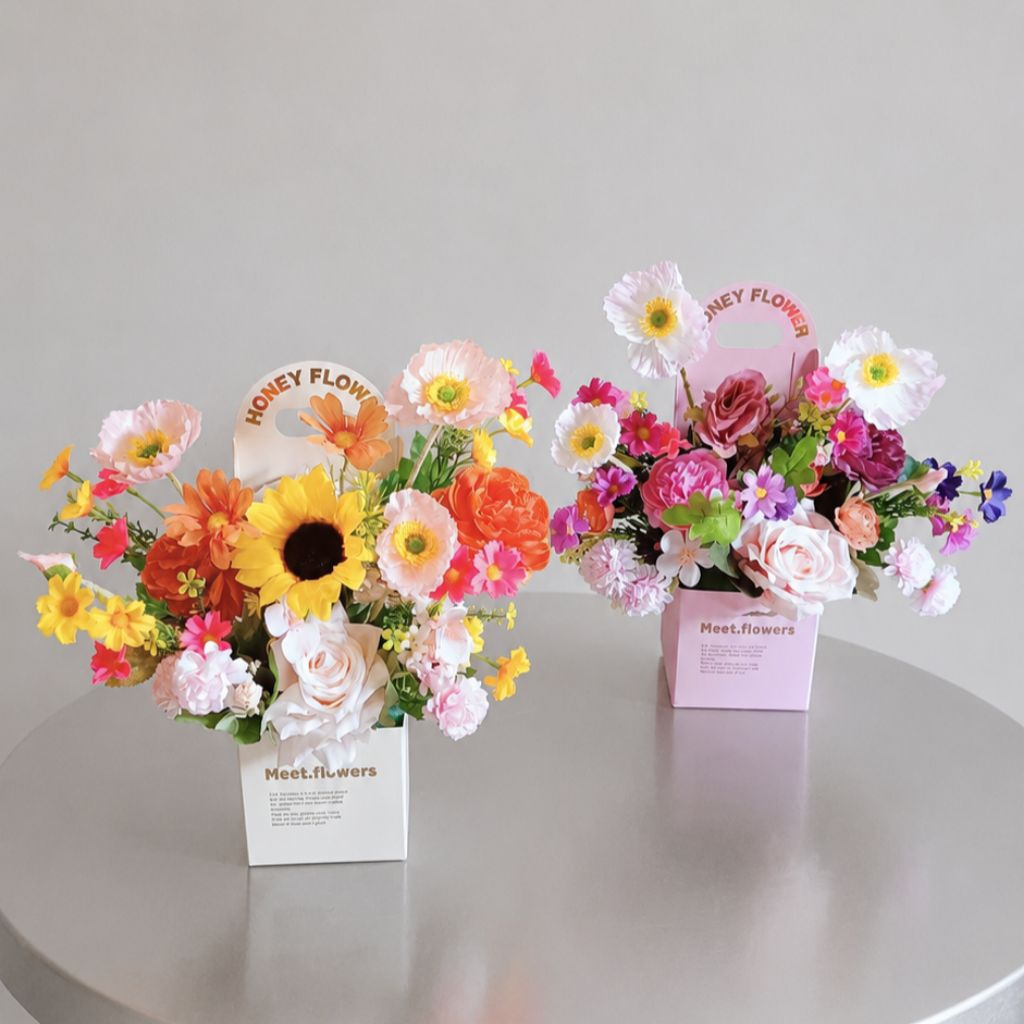 Flower box - Bloom box - Kotak Bunga- Hadiah Wisuda