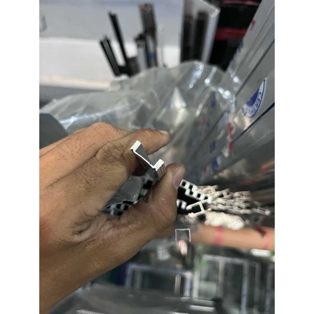 Rel Alumunium Etalase Showcase U Panjang 50 Cm Warna Silver | Rel Etalase Kaca Alumunium Berkualitas