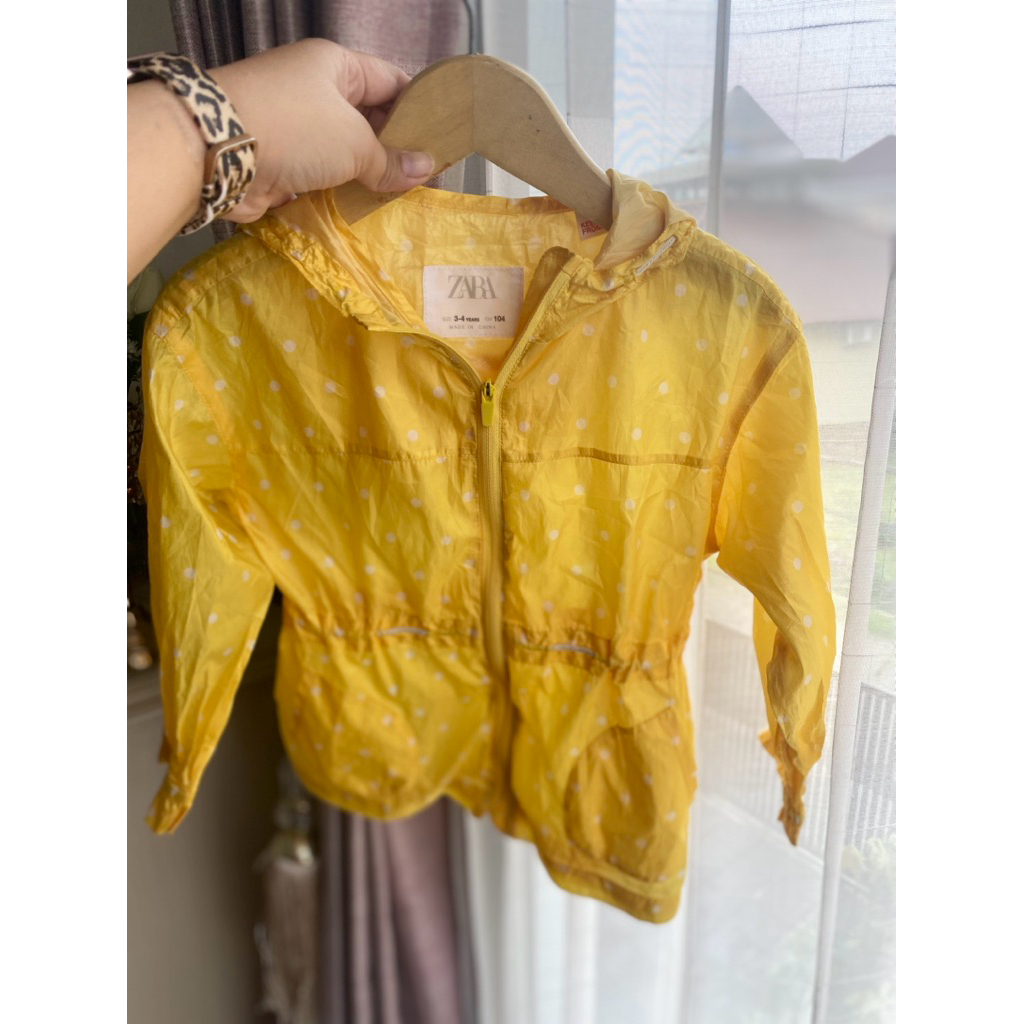 Jacket  anak zara baby kuning. jaket running anak zara. jaket running anak zara. jaket zara anak per