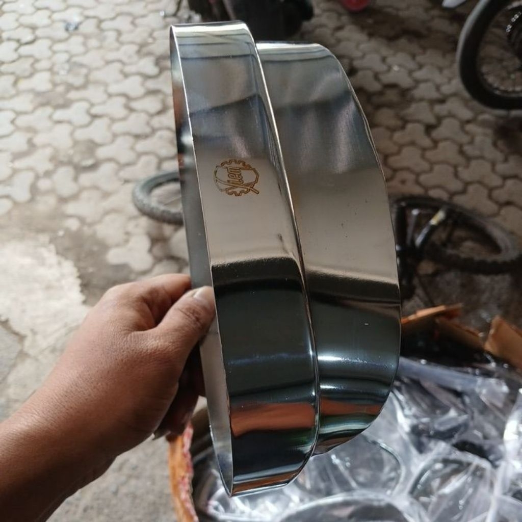 ring lampu topi embos siem vespa px