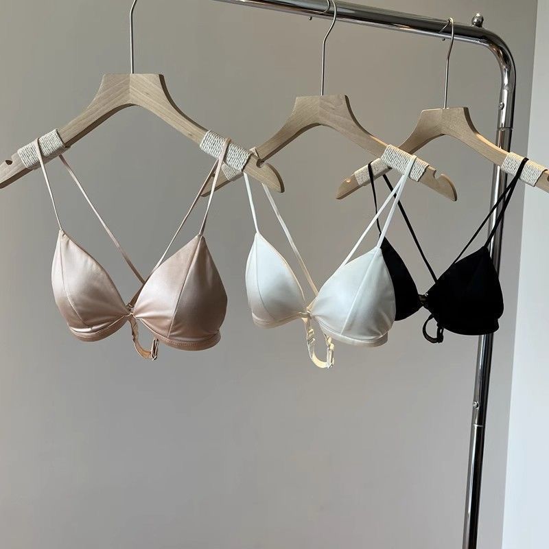Yoora Bra 045 Bra / Bh Lapisan Sutra dan Renda , Bahan Lembut , Kancing Depan , Backless