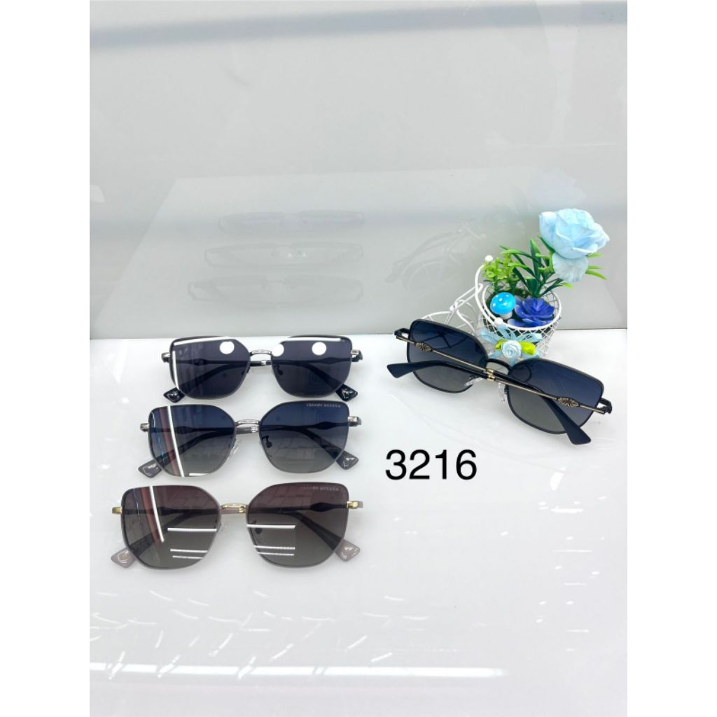 Kacamata Hitam/ Kacamata Anti UV/ Kacamata Hitam Anti UV