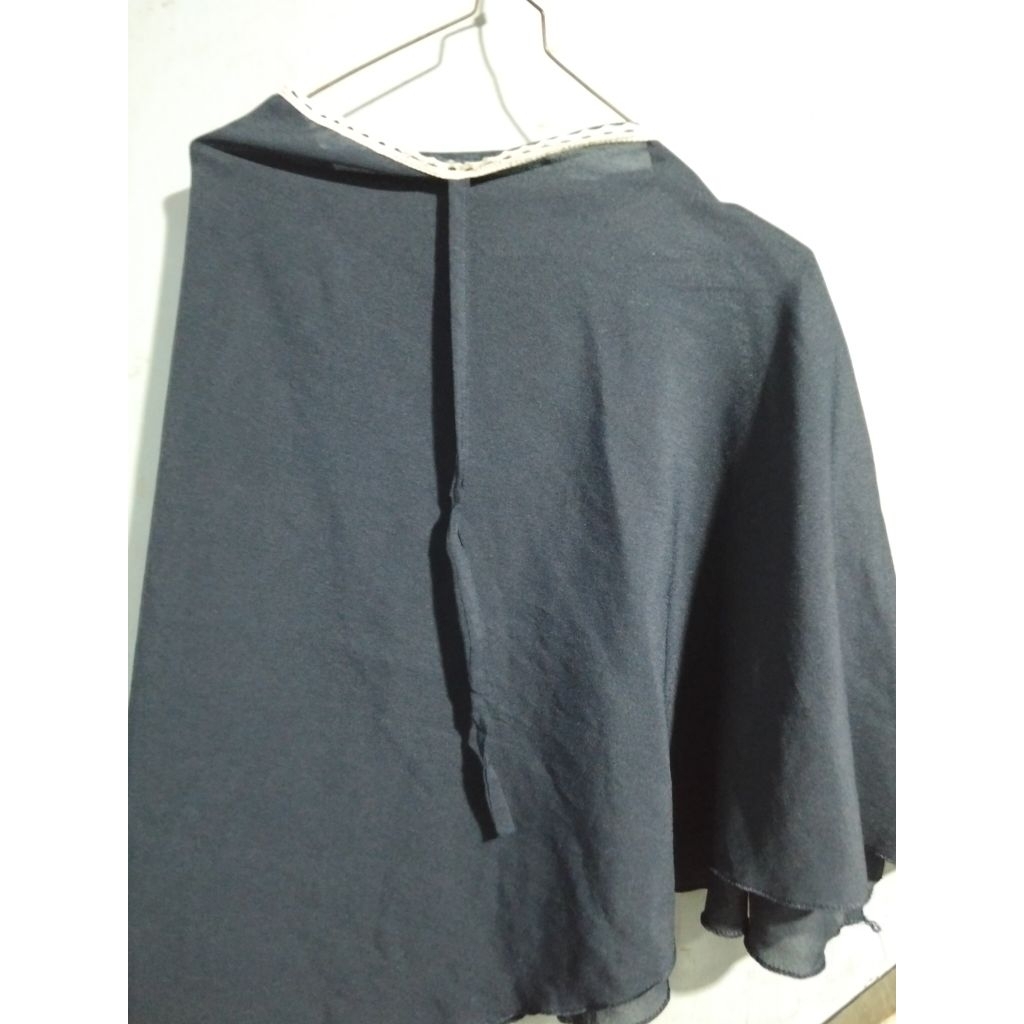Preloved hijab bergo