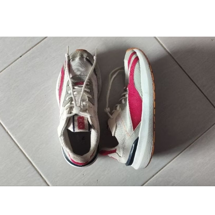 [BACA DESKRIPSI] SEPATU SECOND LI-NING