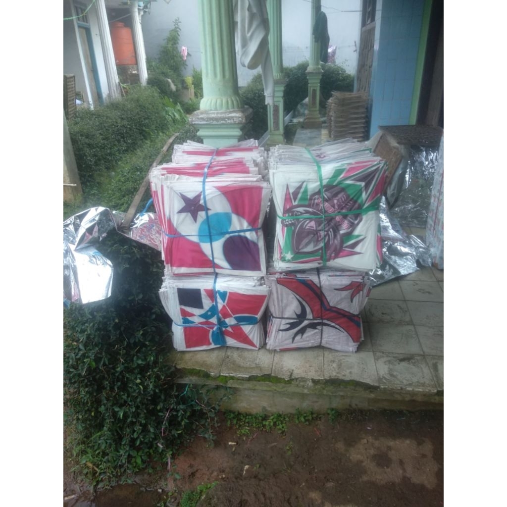 layangan kertas 50 pcs