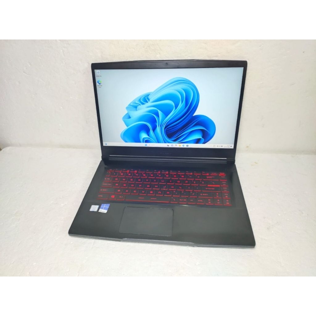 B660 Laptop MSI MS-16R3/GF63 Thin 9RCX core i7-gen9 12cpu(dodeca core) Ram 8GB ssd 256GB keyboard ba