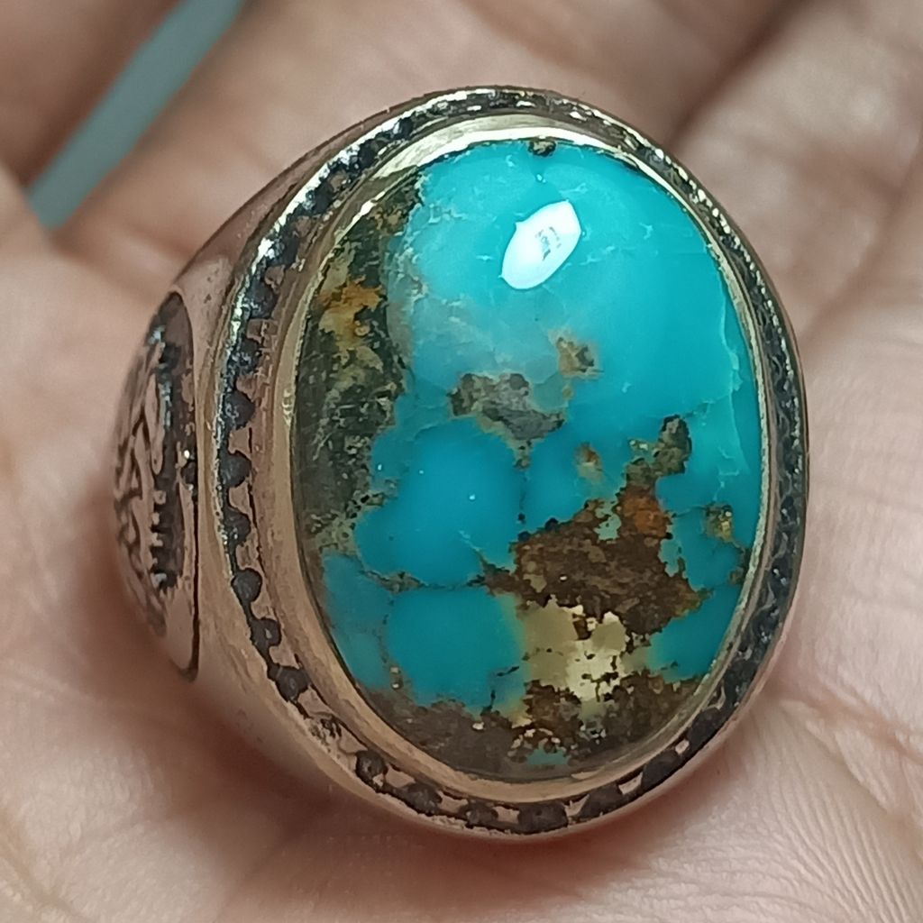 Pirus persia biru panci urat merah