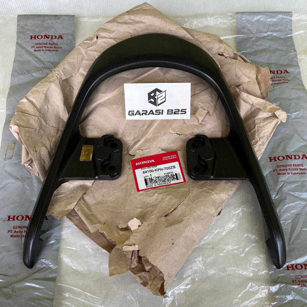 84100-KPH-700ZB Rail RR Grip Behel Jok Belakang Supra X 125 Old Lama Batman Original AHM Honda