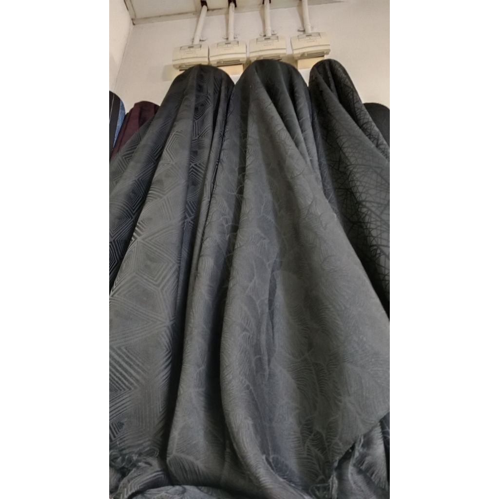 kain jetBlack jacquard embos