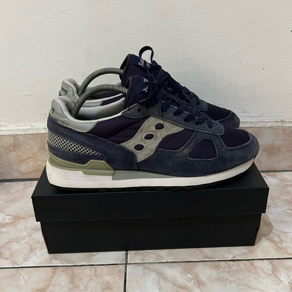 Preloved Sepatu Saucony Shadow Original