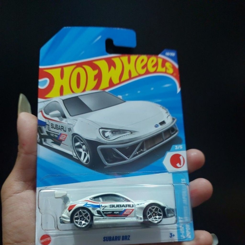HOT WHEELS HOT ITEM HOT WHEELS SUBARU BRZ PUTIH ( DUS F)