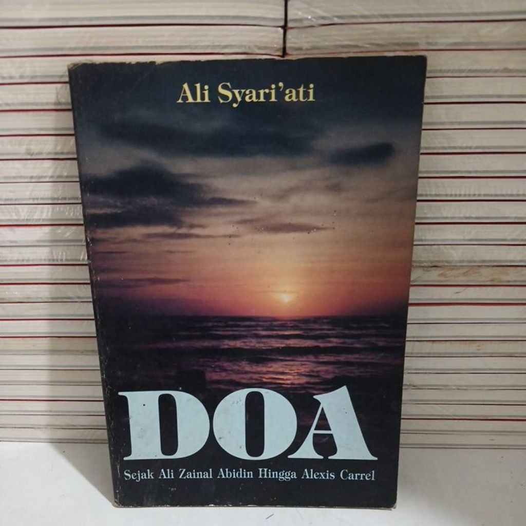 BUKU DOA SEJAK ALI ZAINAL ABIDIN HINGGA ALEXIS CARREL