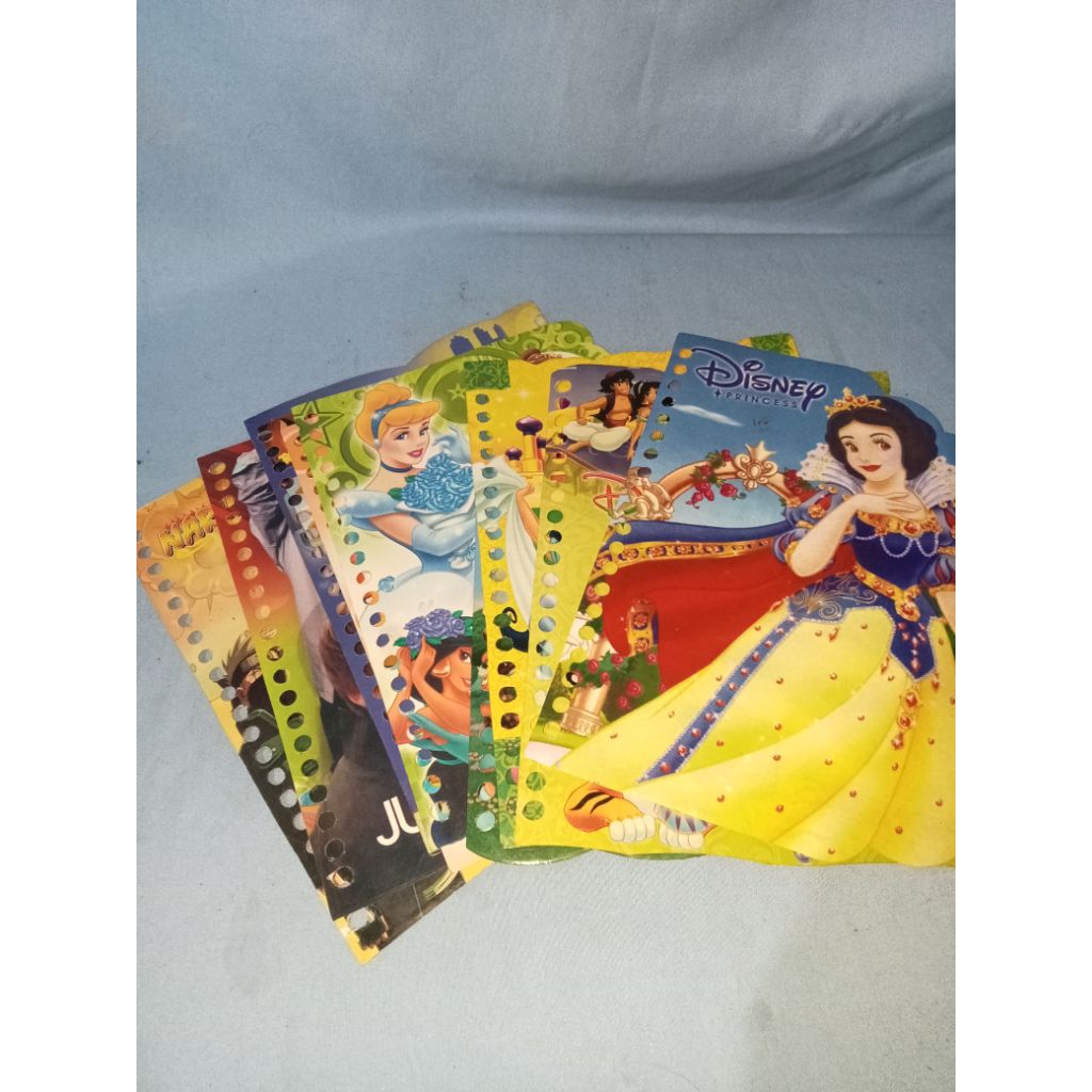 (Preloved) Kertas binder bahan kilat gambar 2 sisi