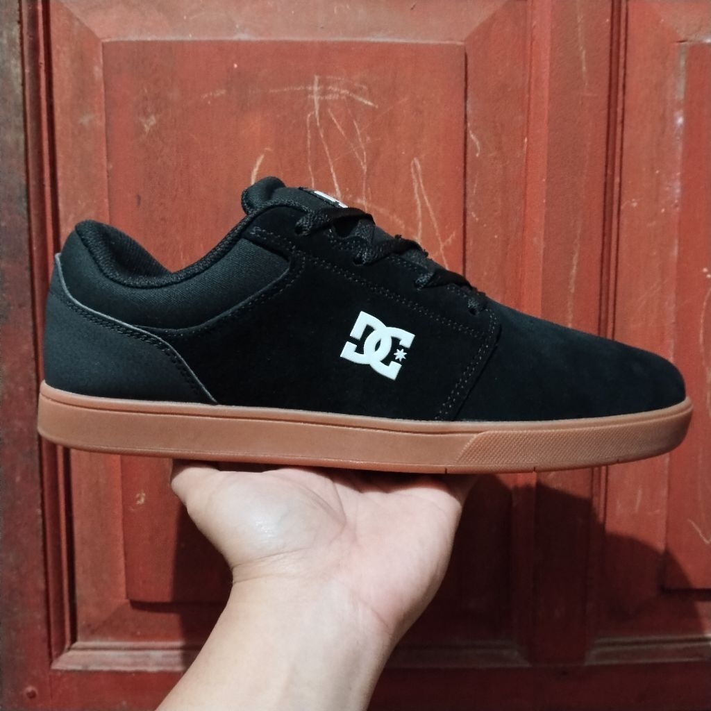 Sepatu Dc sneakers dc shoes crisis 2 skateboarding black gum original