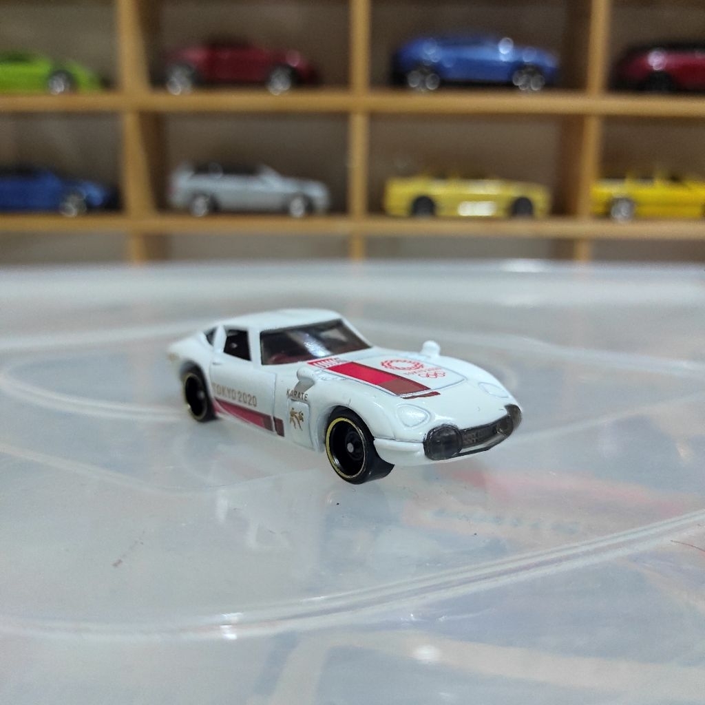 hot wheels toyota 200gt putih loose