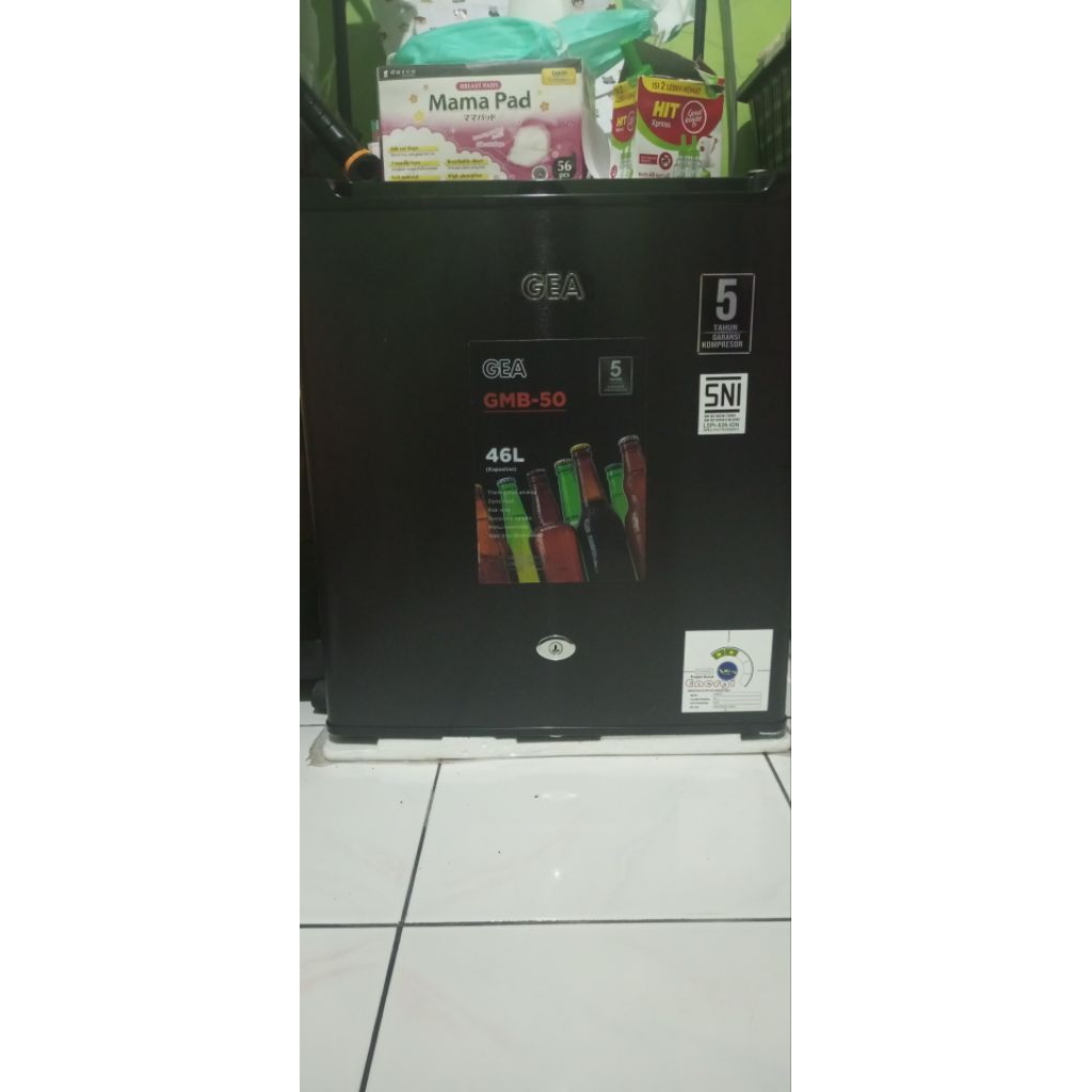 Dijual kulkas mini GEA second Bandung only