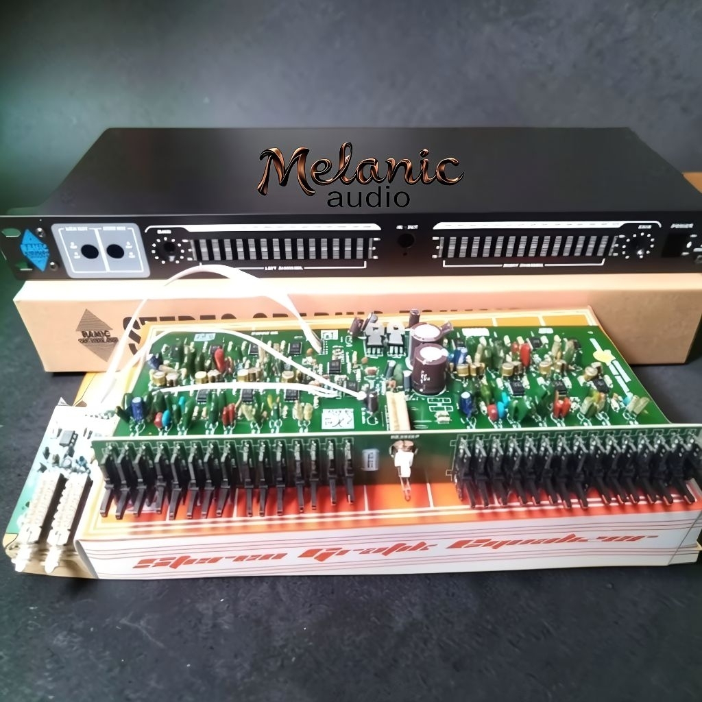 kit Equalizer 30 Channel Stereo 2x15,,Kit Dan Box Paket