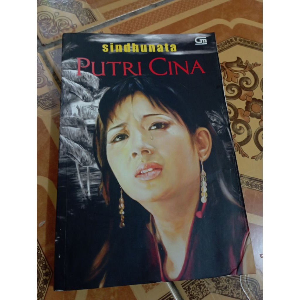 Buku novel putri cina shindunata