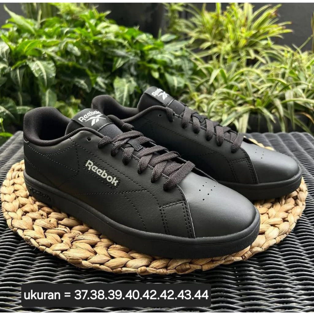 sepatu kerja sekolah reebok original full black hitam polos reebok classic hitam polos