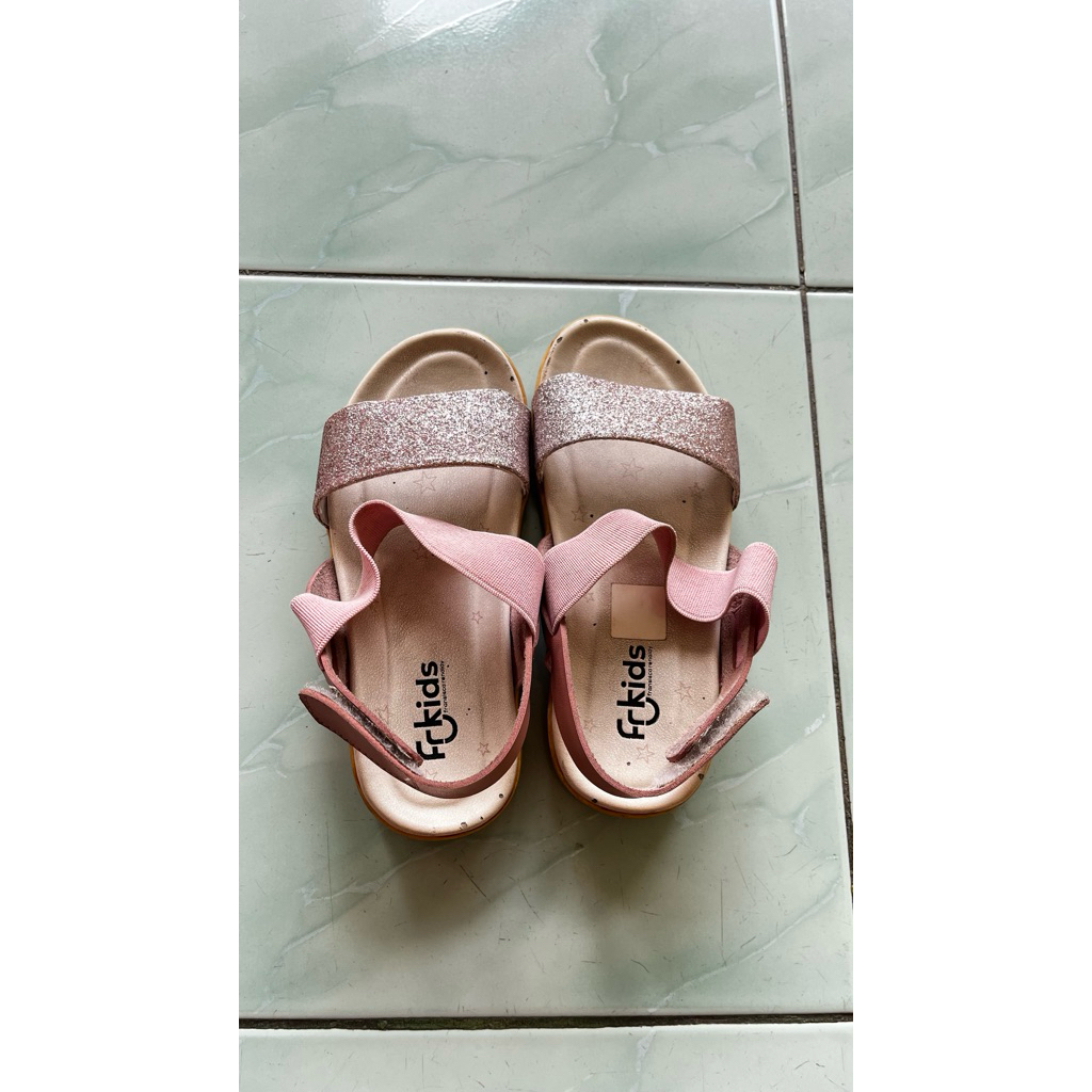 PRELOVED sandal Fransisca Renaldy