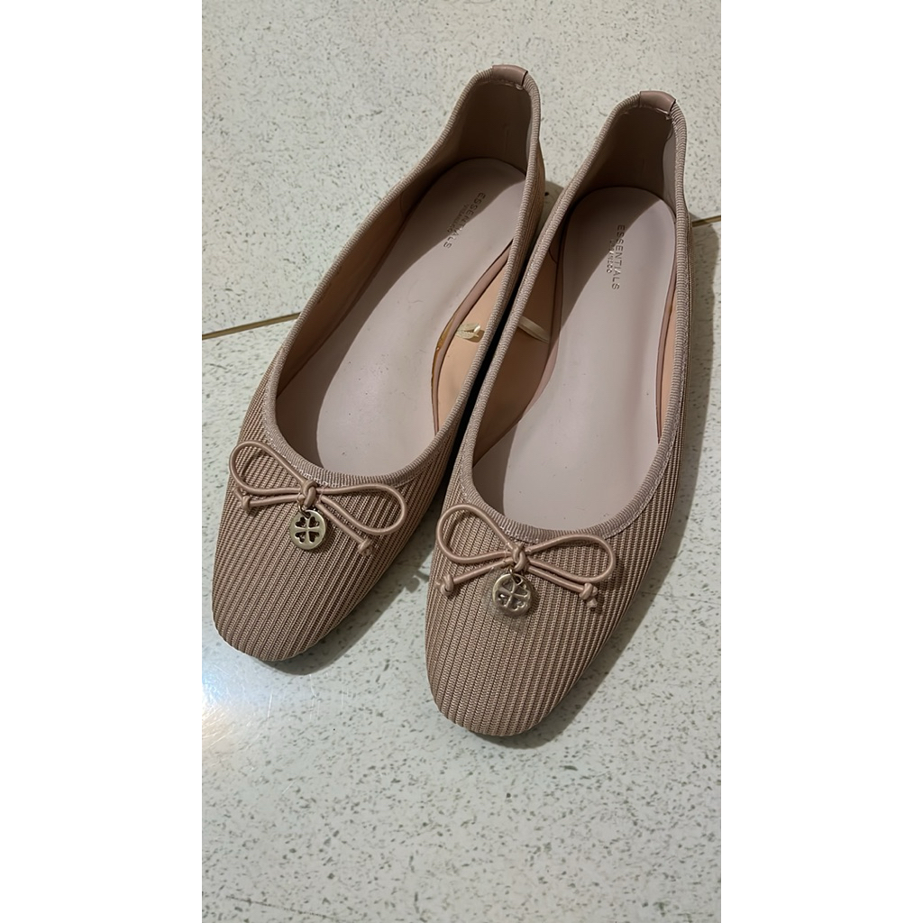 Sepatu urban n Co