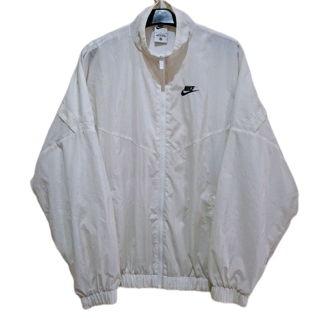 Nike Jacket Sportswear Essential Windrunner