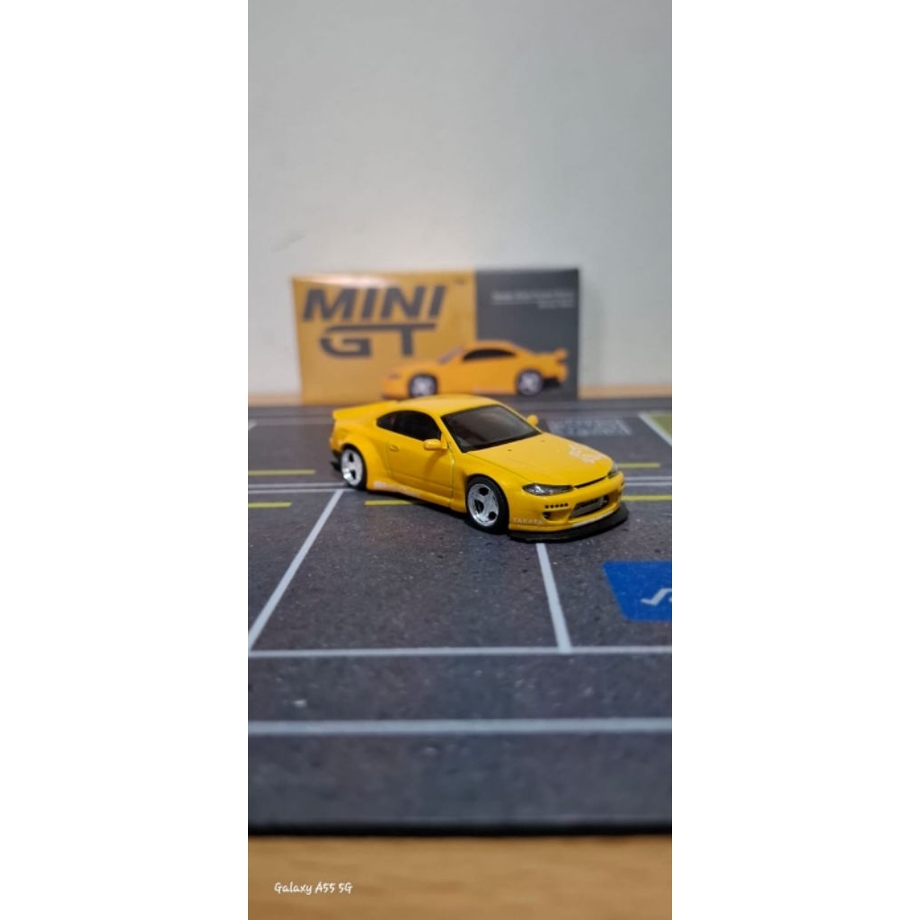 Mini GT S15 Bunny Rocket