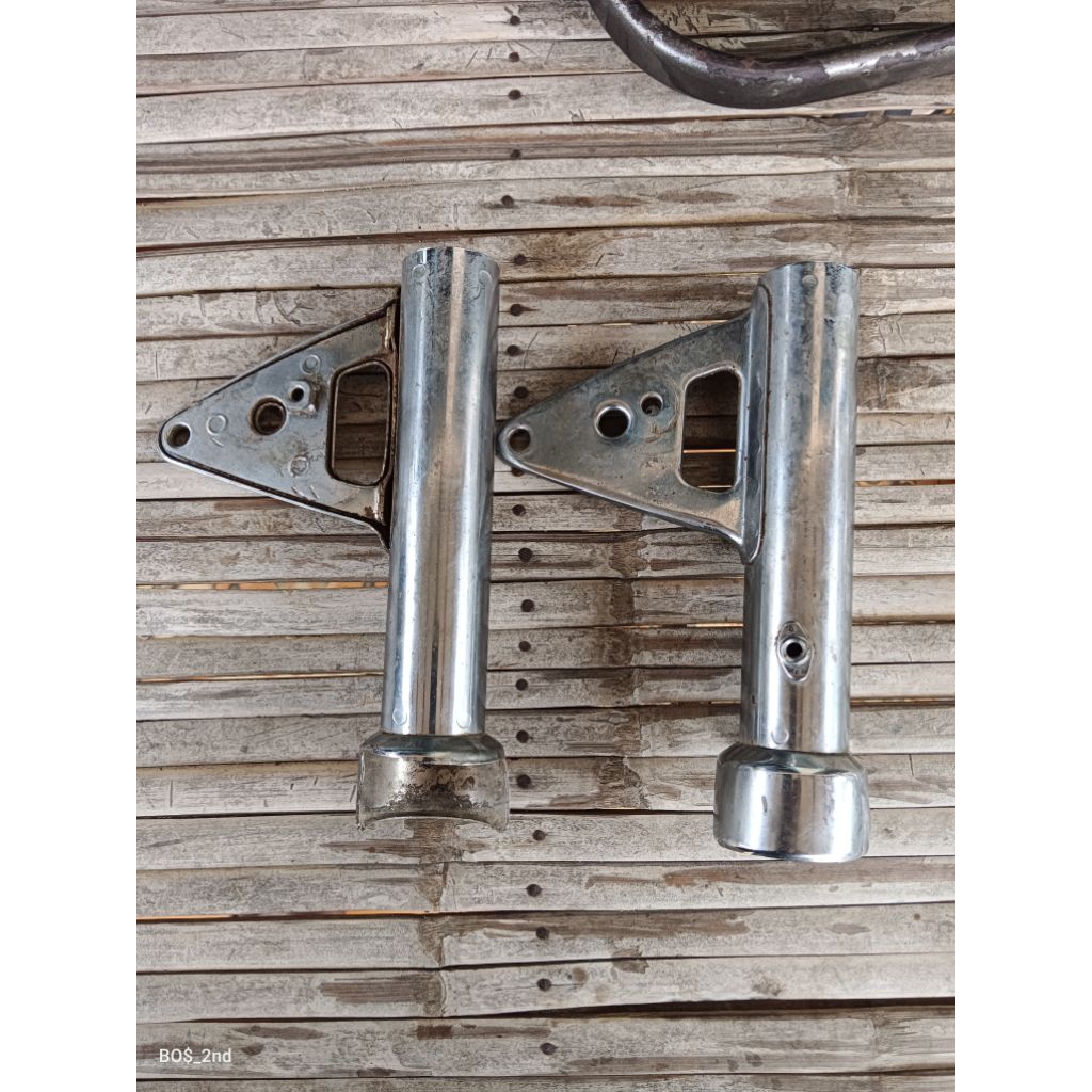 kupingan lampu GL 125 tahun 1979 original