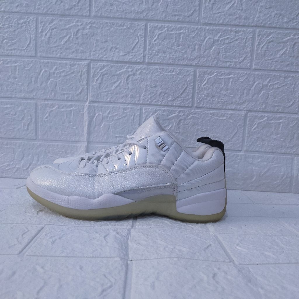 JORDAN 12 RETRO LOW EASTER