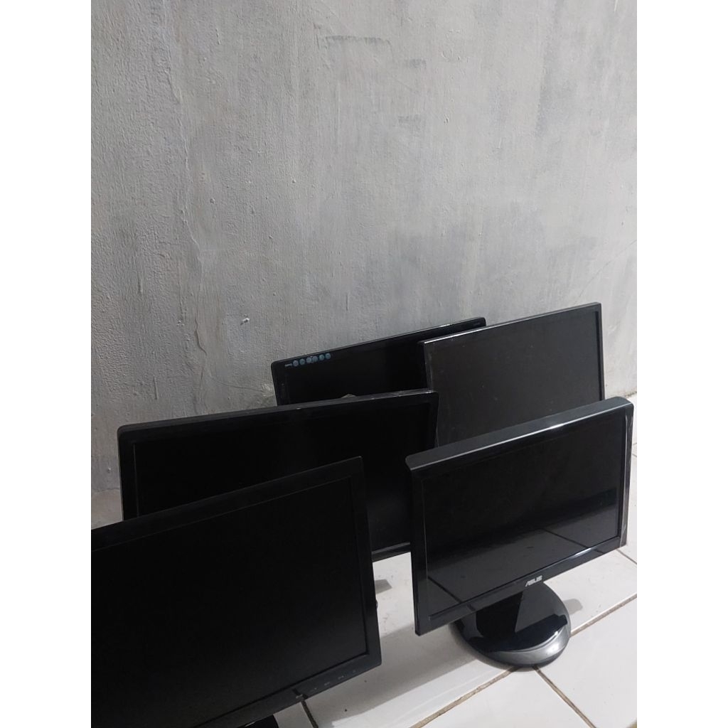 Monitor Wide 16/17/19/20 inches merk Random (Asus, LG, BenQ, Samsung, Dell, DLL) Garansi