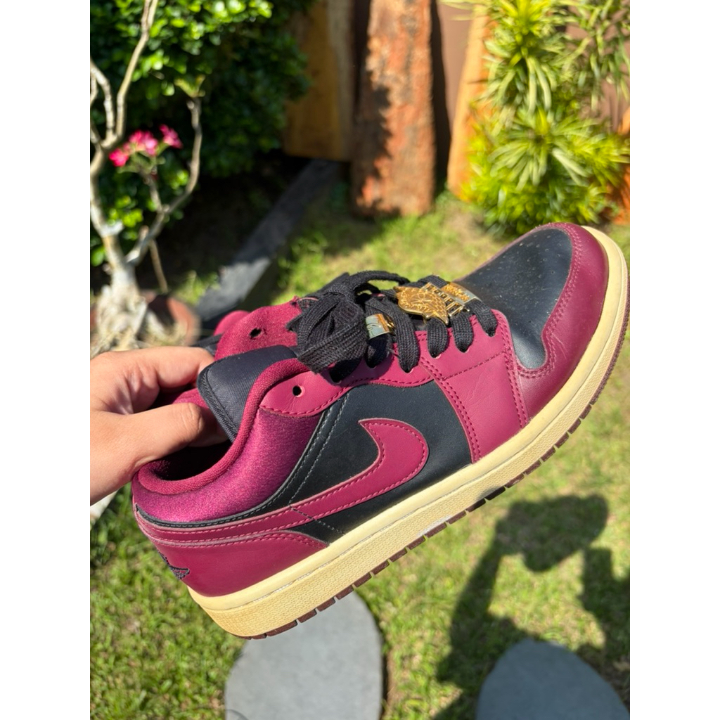 NIKE JORDAN PRELOVED