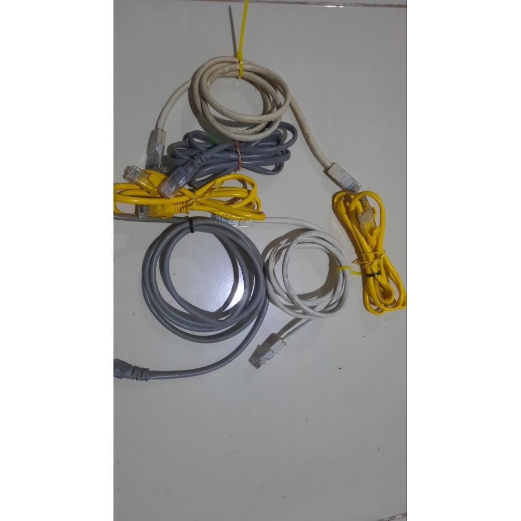 Kabel LAN pabrikan 1-2meter bekas bawaan router