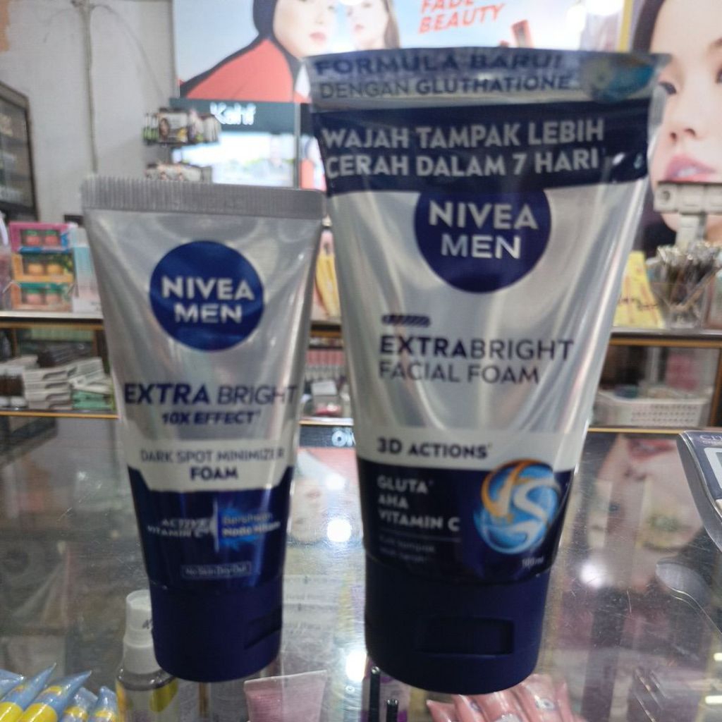 NIVEA MEN Extra Bright facial foam