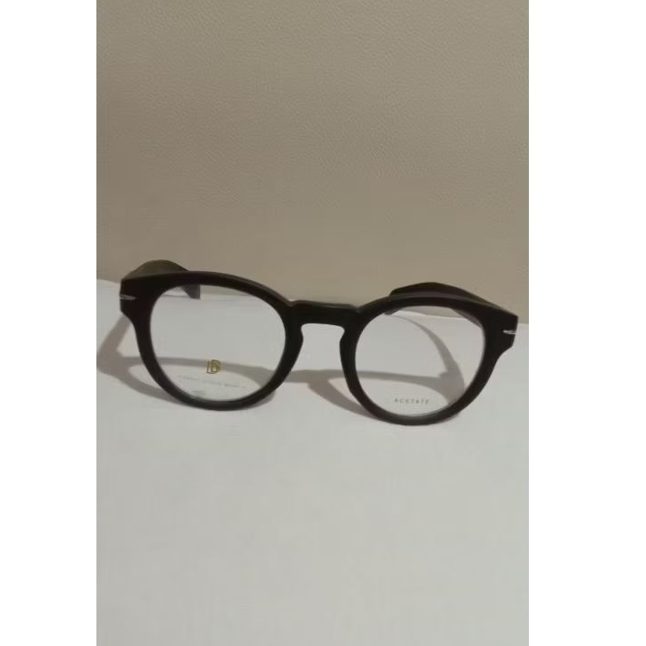 Preloved kacamata David Beckham.