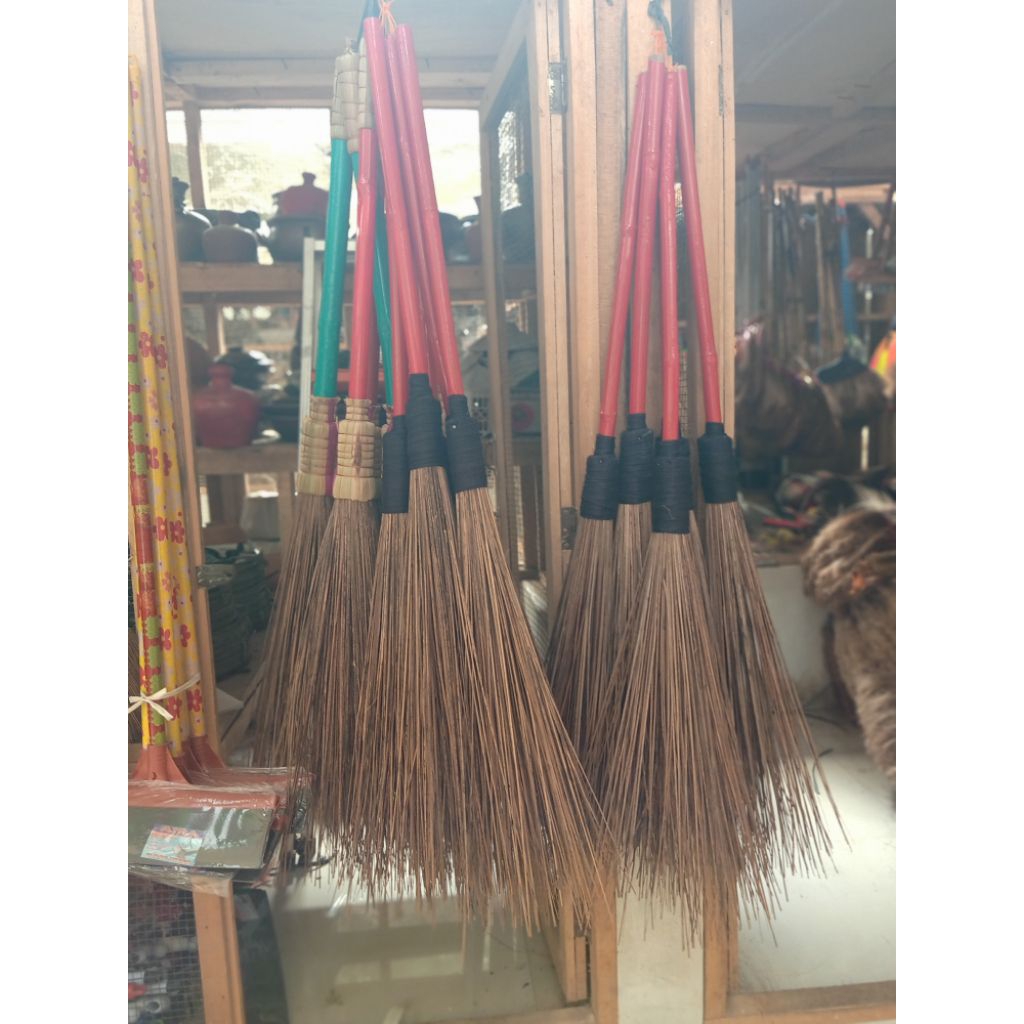 SAPU LIDI GAGANG BAMBU SAPU HALAMAN SAPU TAMANSAPU LIDI SAPU GAGANG
