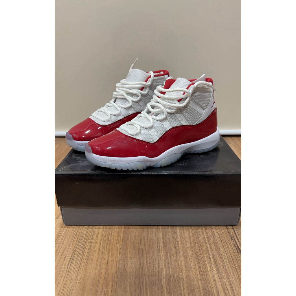 Air Jordan 11 Retro "Cherry" like new preloved  us 11 uk 10 eur 45 cm 29