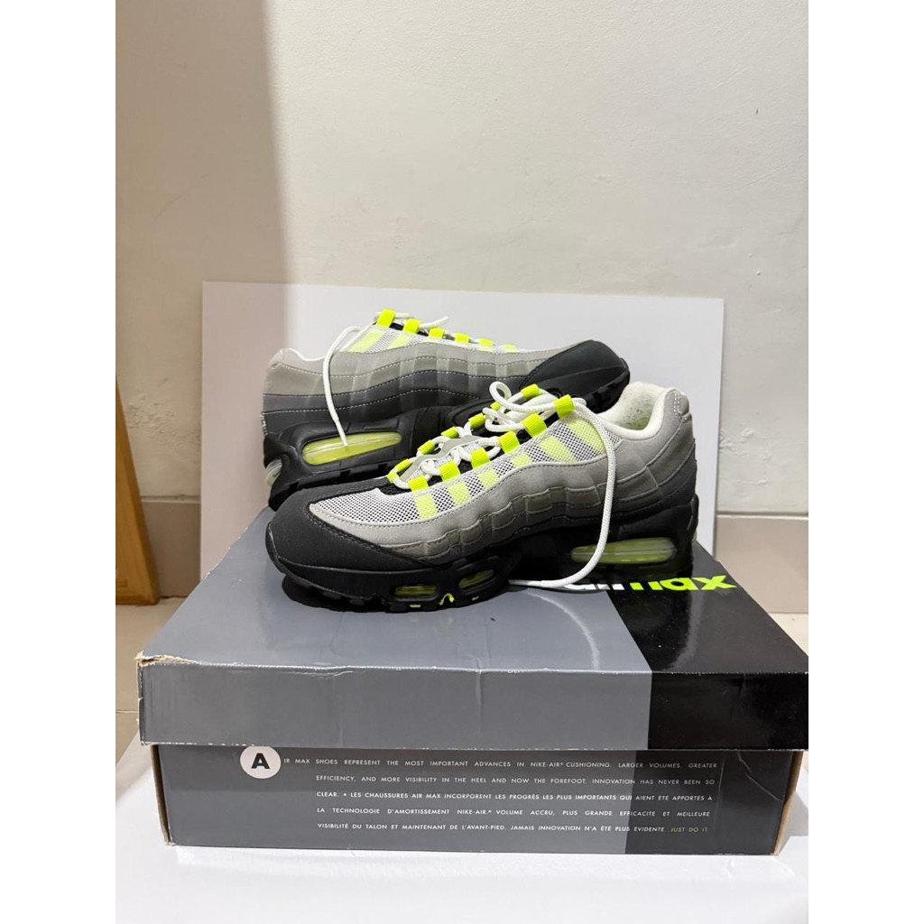 Nike Air Max 95 OG Neon
