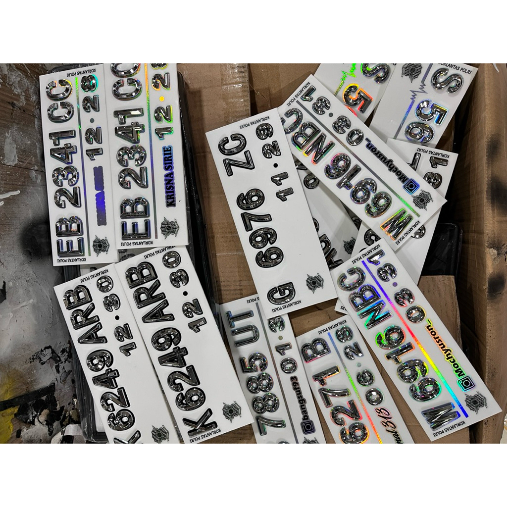 plat nomor motor huruf timbul chrome