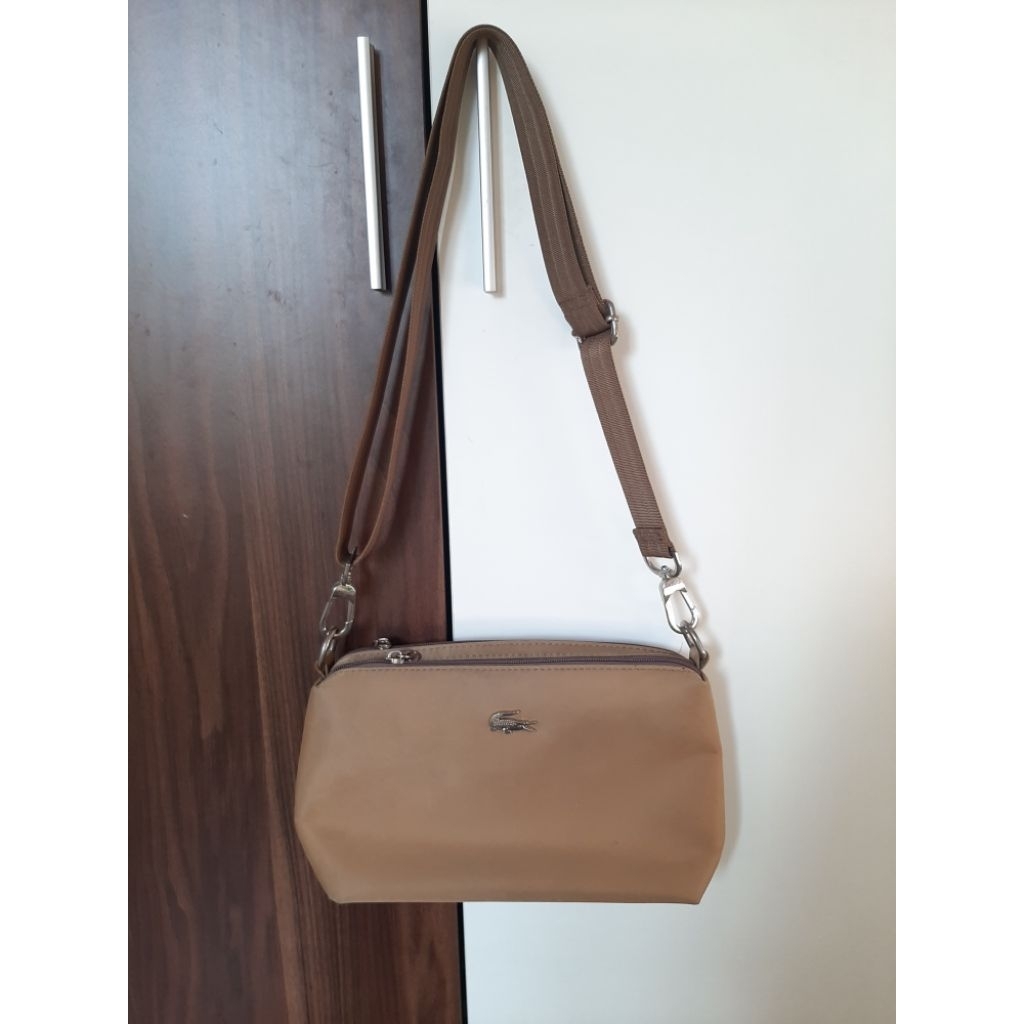 [PRELOVED] Tas Lacoste Wanita Sling Bag Crossbody Nylon Khaki