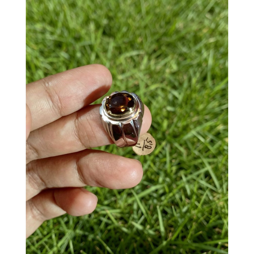 natural Madeira citrine