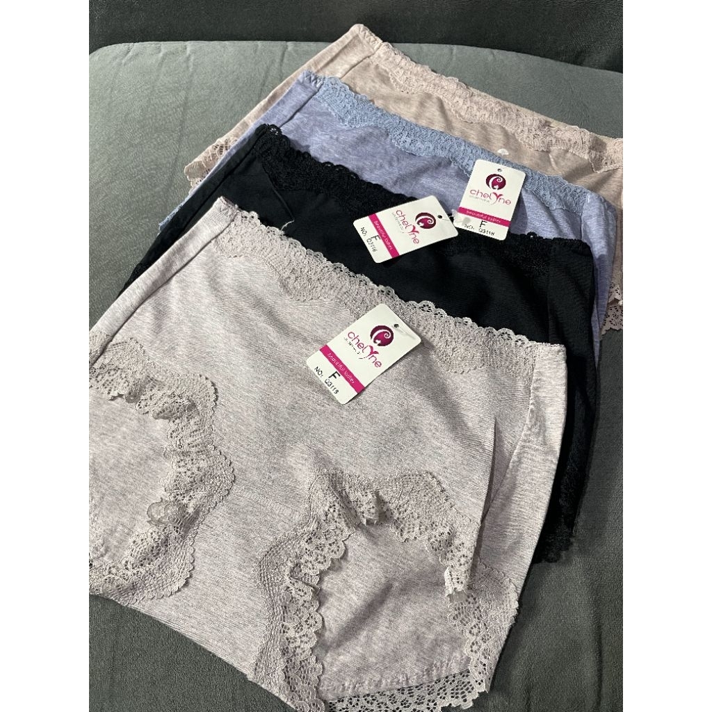 celana dalam wanita chelyne bahan premium