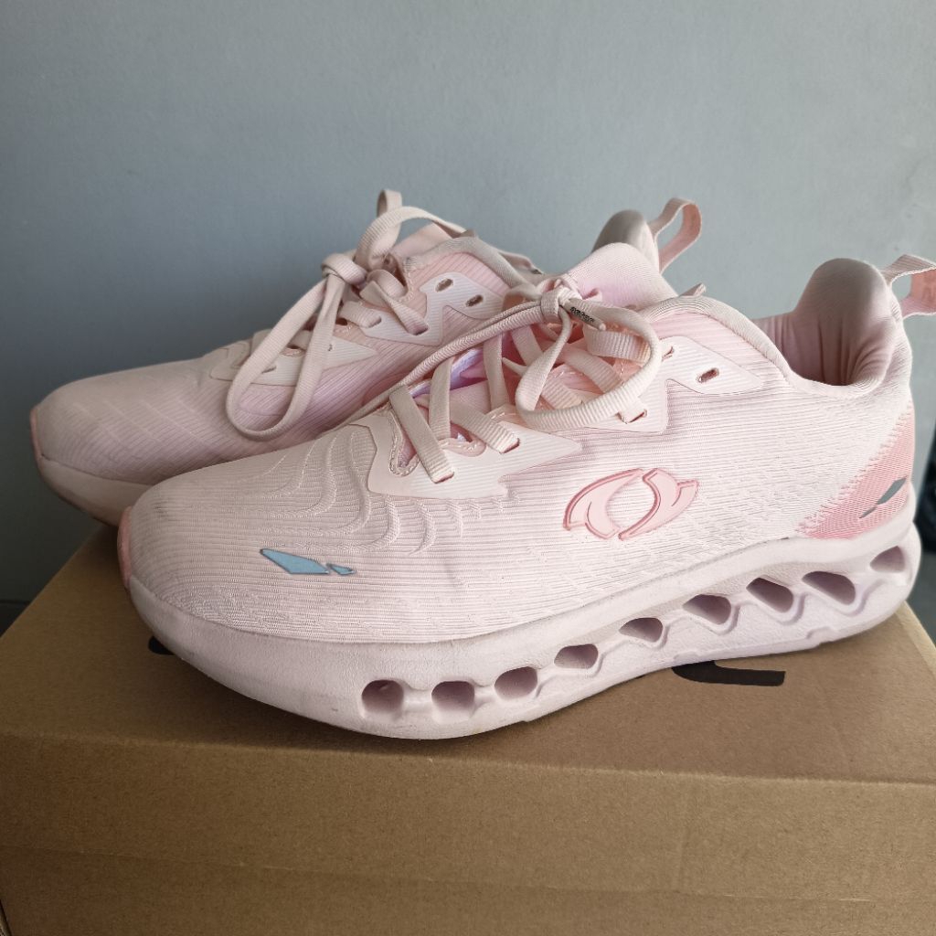 Preloved Sepatu Perempuan ASTEC Ori