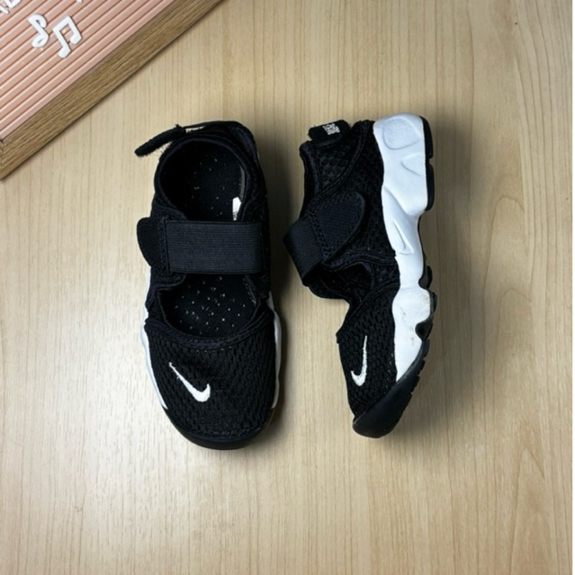 Sepatu Sendal Preloved / Second Anak Nike Air Rift  29,5/18