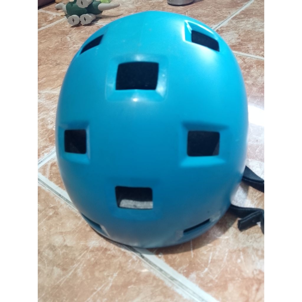 helm anak oxelo preloved