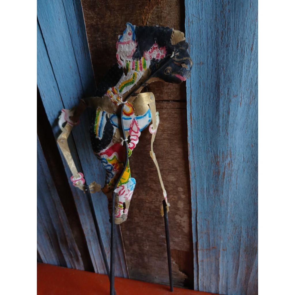 Hiasan dinding kulit berukir wayang betari durga 165rb jadul antik vintage lawas display dianggap ma