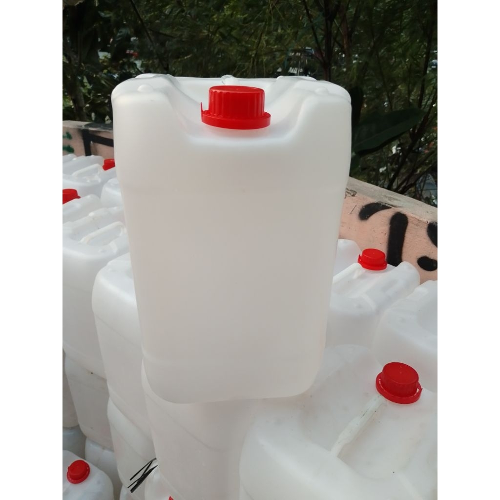 jerigen 10 L, HDPE, bekas pakai, lengkap tutup
