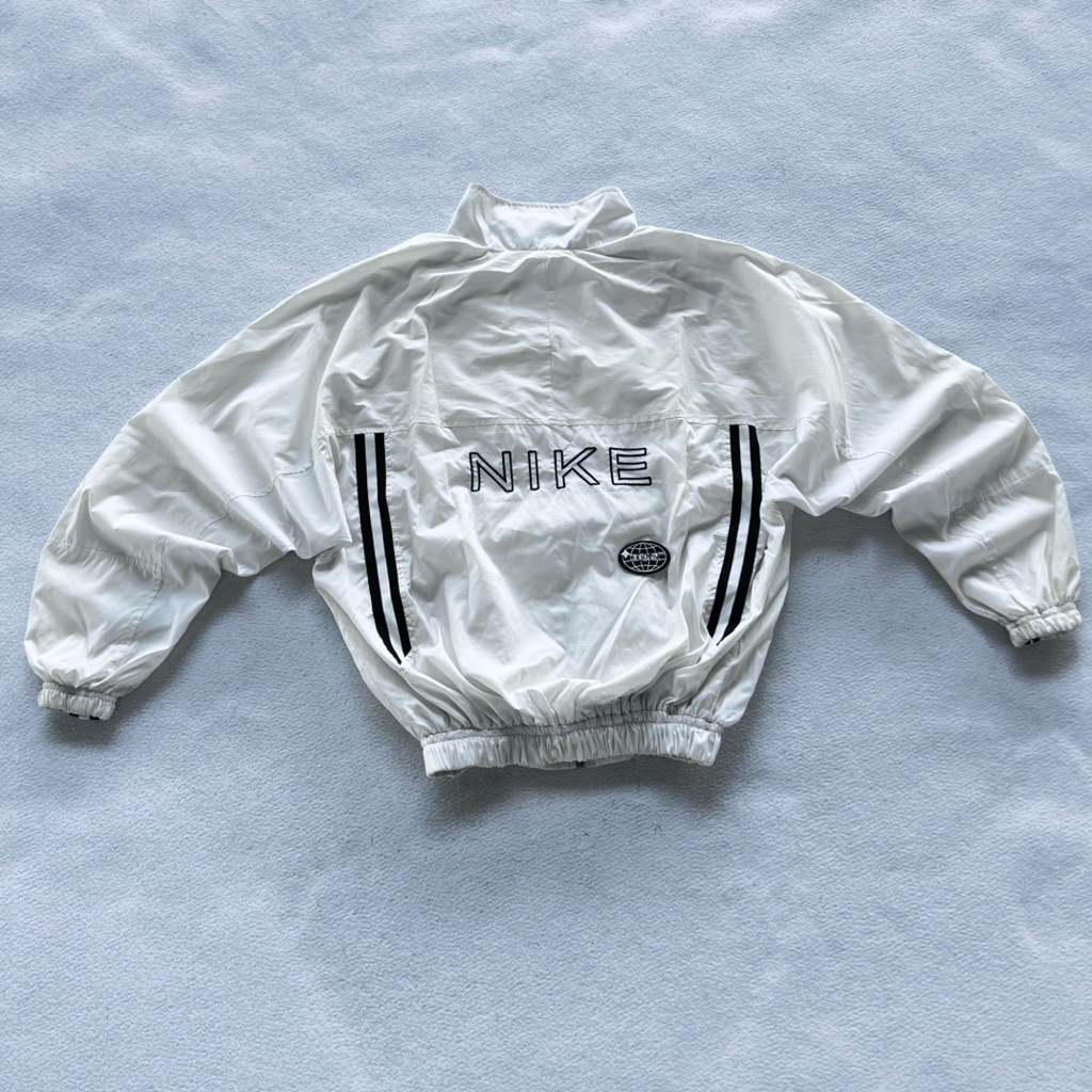 Vintage 90s NIKE Windbreaker (Boxy Cut)