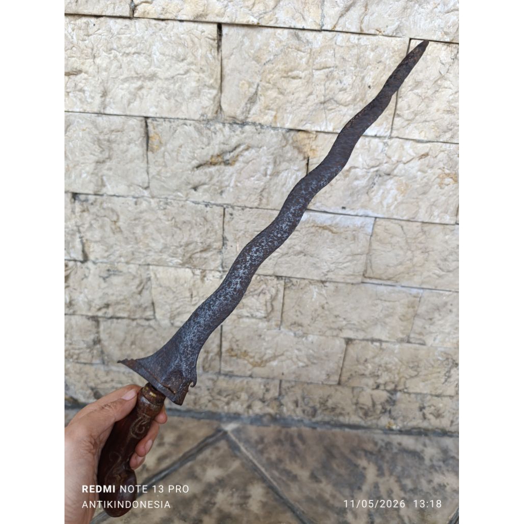 Keris Luk 9 Sempana Sepuh