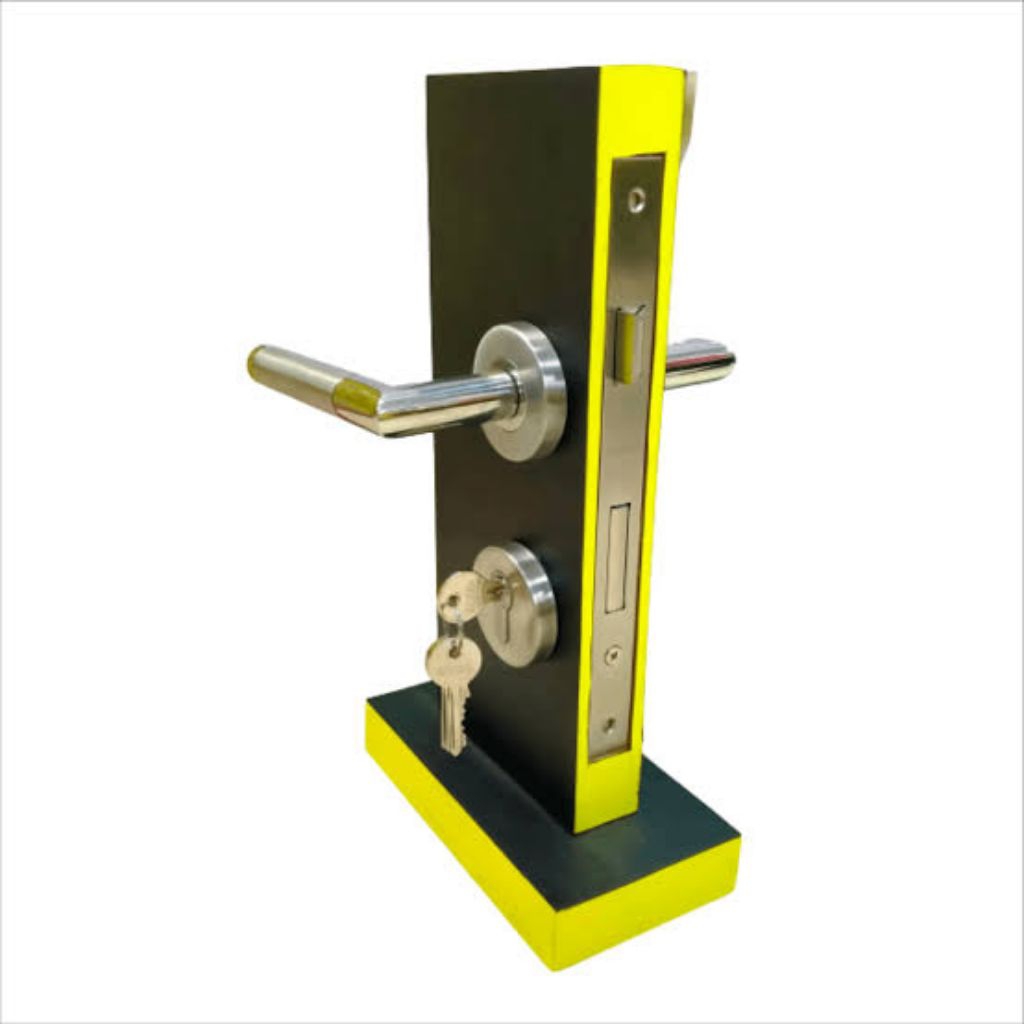 Handel Pintu kayu